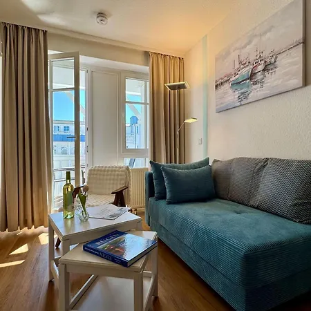 Gemuetliche Mit Grossem Balkon In Sellin (Rugen)