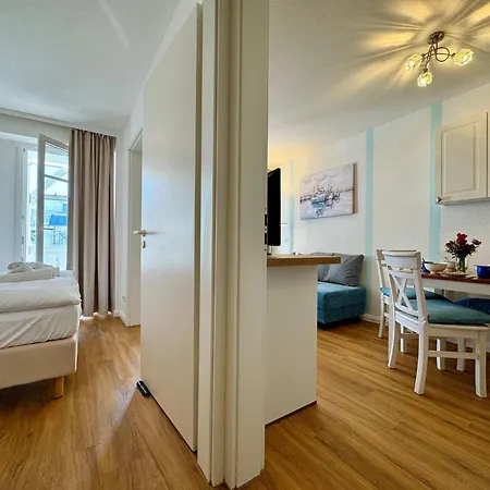Daire Gemuetliche Mit Grossem Balkon In Sellin (Rugen)